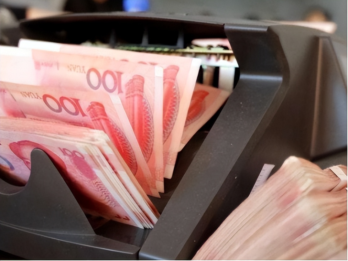 死期和定期有什么区别_富裕家庭存款标准_中国人存款上涨