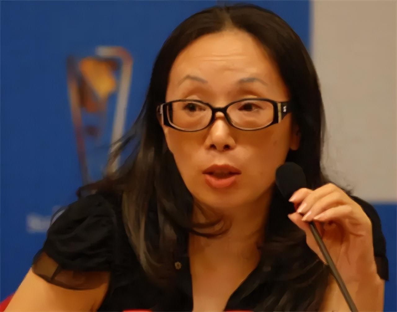 女首富戴秀丽 离婚原因 托尼霍肯婚姻故事_戴秀丽的儿子