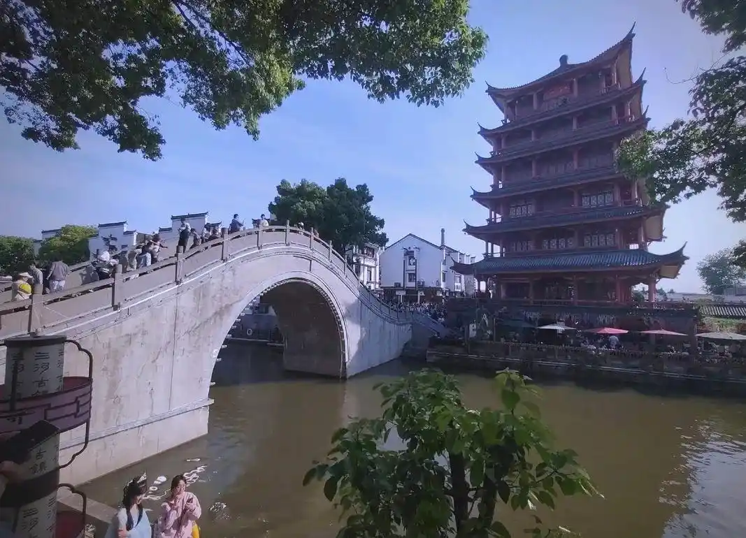 安徽免费古镇推荐_安徽古镇旅游攻略_安徽古镇哪个最值得去