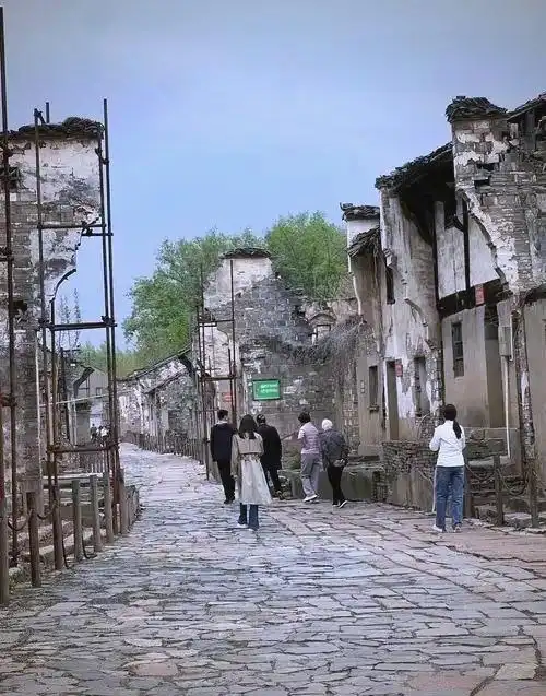 安徽免费古镇推荐_安徽古镇哪个最值得去_安徽古镇旅游攻略