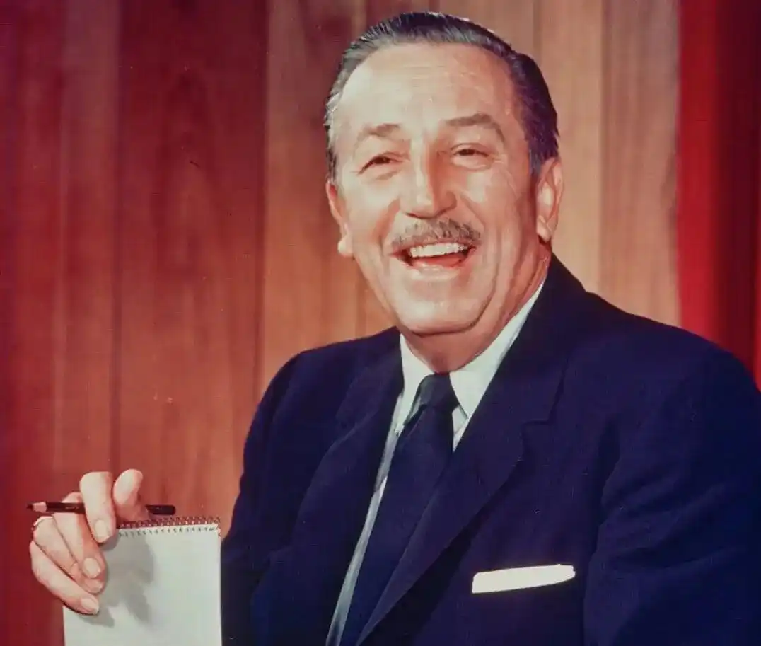 华特·迪士尼：他创造米老鼠，却不会画画，一生都在采花粉