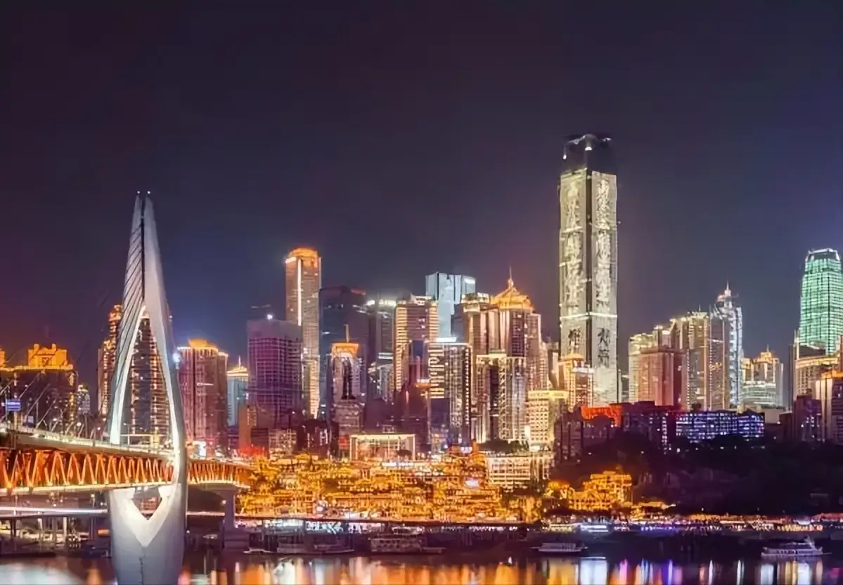 重庆必打卡景点_重庆总部城房价_重庆旅游攻略