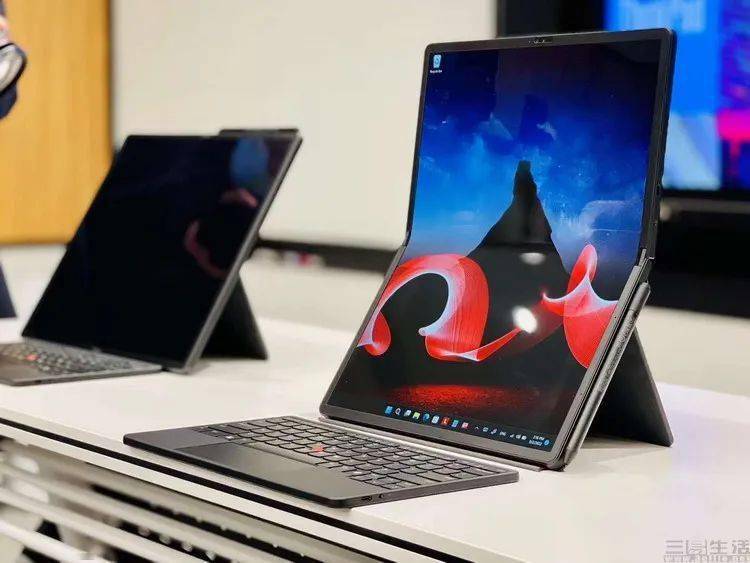 折叠屏笔记本电脑好不好用_折叠屏手机与折叠屏笔记本对比_笔记本电脑 大小尺寸