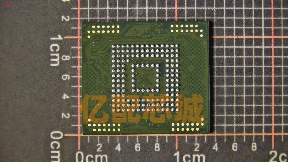 SRAMDRAMLPDDR5X_内存的分类