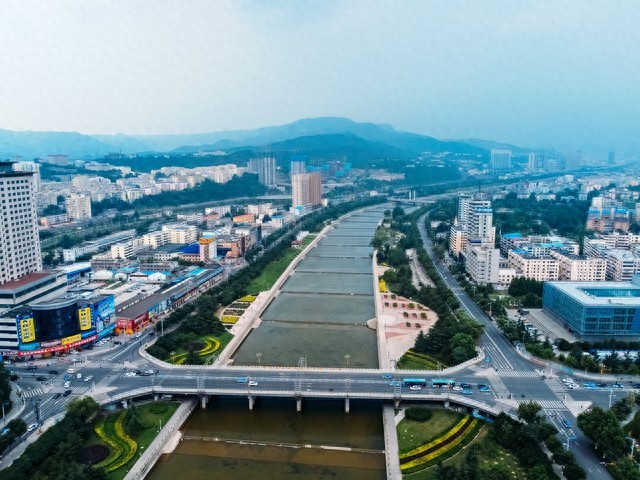 阳泉市交通路网升级_阳泉煤业2026年展望_阳泉市产业转型绿色蝶变