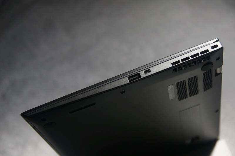 Carbon fiber material laptop_ThinkPad X1 Carbon review_thinkpad指示灯