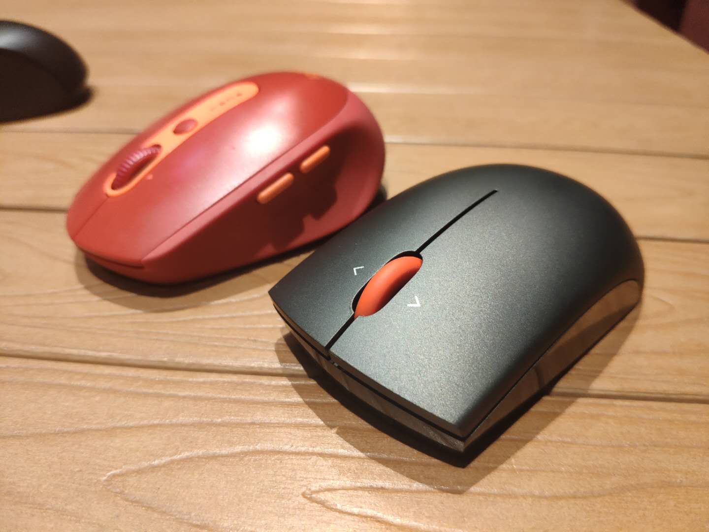 thinkpad指示灯_ThinkPad小黑鼠标蓝光双模_ThinkPad小红点鼠标评测